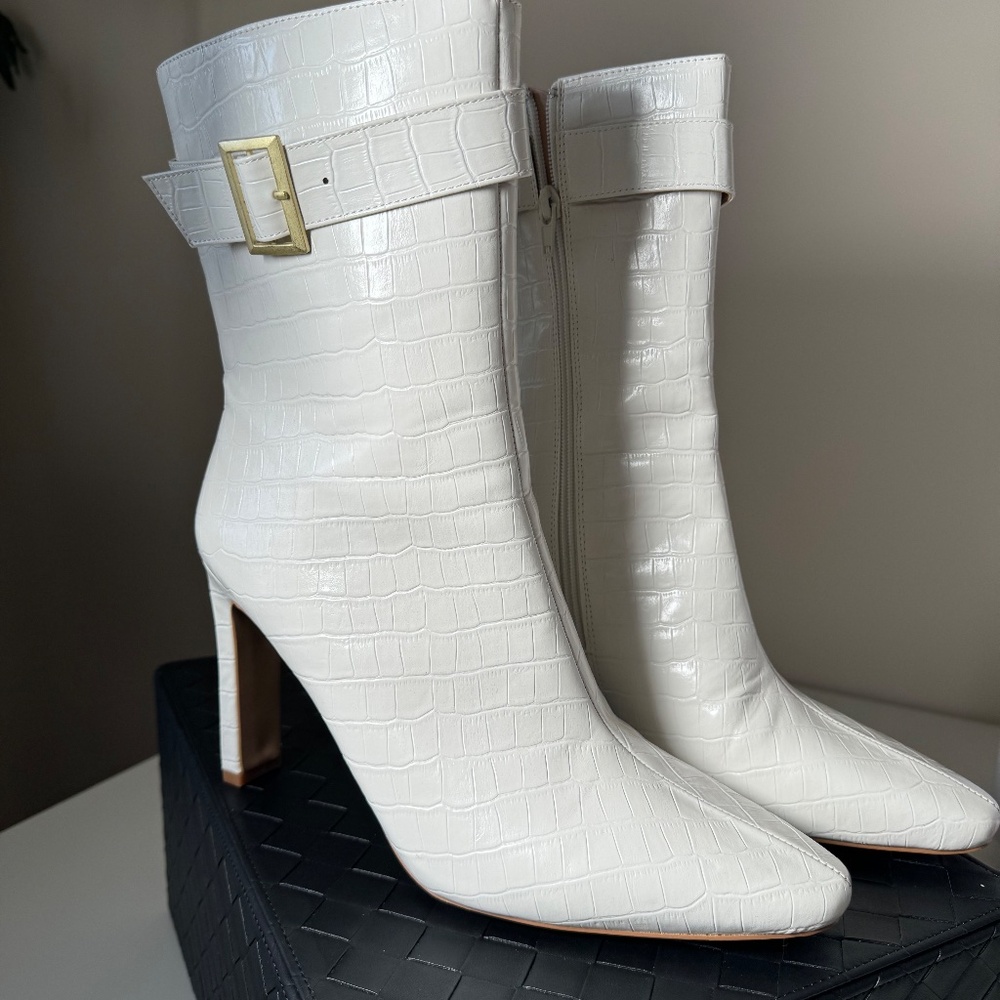 White Eggshell Heels - image 5